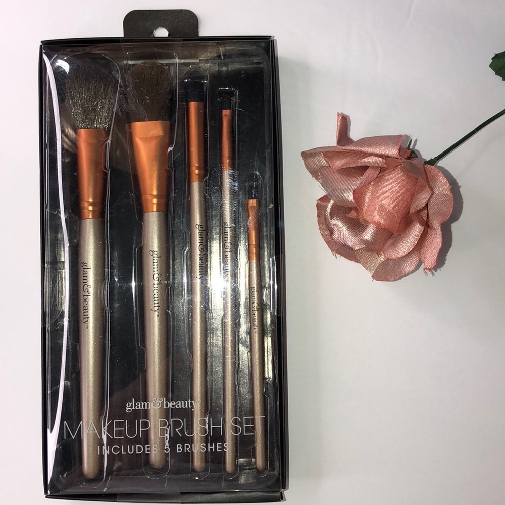 Glamour and beauty make up brush set - Picture 2 of 3